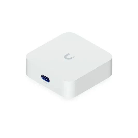 Router Gateway UniFi de alto rendimiento para redes empresariales, puertos: (1) 2.5G RJ45 PoE+, (1) 10G RJ45, (2) 10G SFP+, hasta 18 Gbps de rendimiento agregado, gestión vía UniFi Network